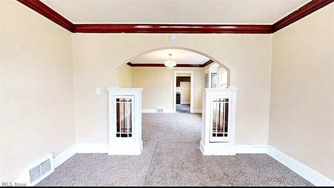 Foto del edificio - 3045 E 130th St