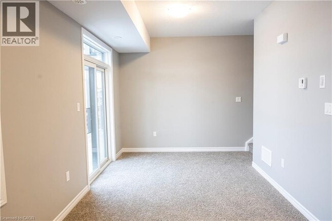 Building Photo - 142 Oat Ln