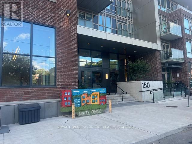 Photo du bâtiment - 150 Logan Ave