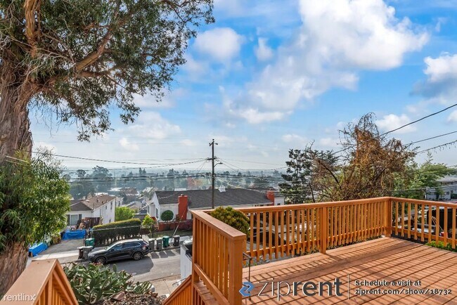 Foto del edificio - 3 br, 1 bath House - 6616 Outlook Ave, Oak...