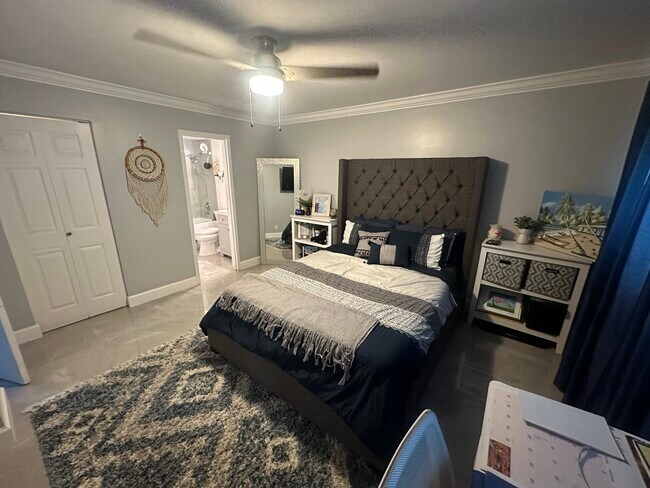 Foto del edificio - 333 NW 17th Ct