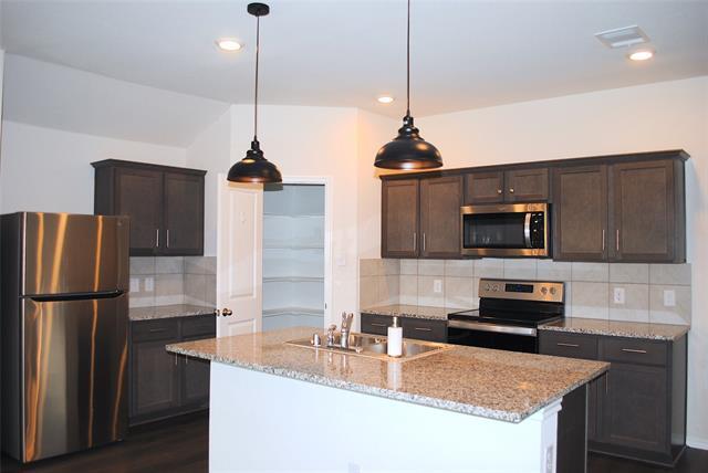 Building Photo - 6217 Bracken Dr