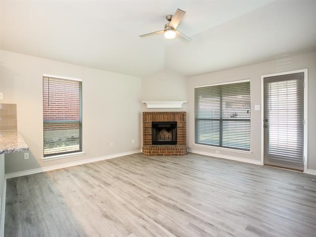 Foto del edificio - 8713 Gaines Dr