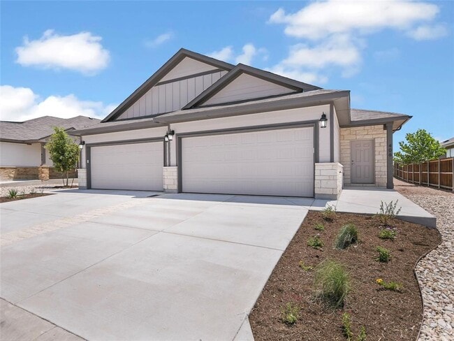 Building Photo - 406 Parkline Dr