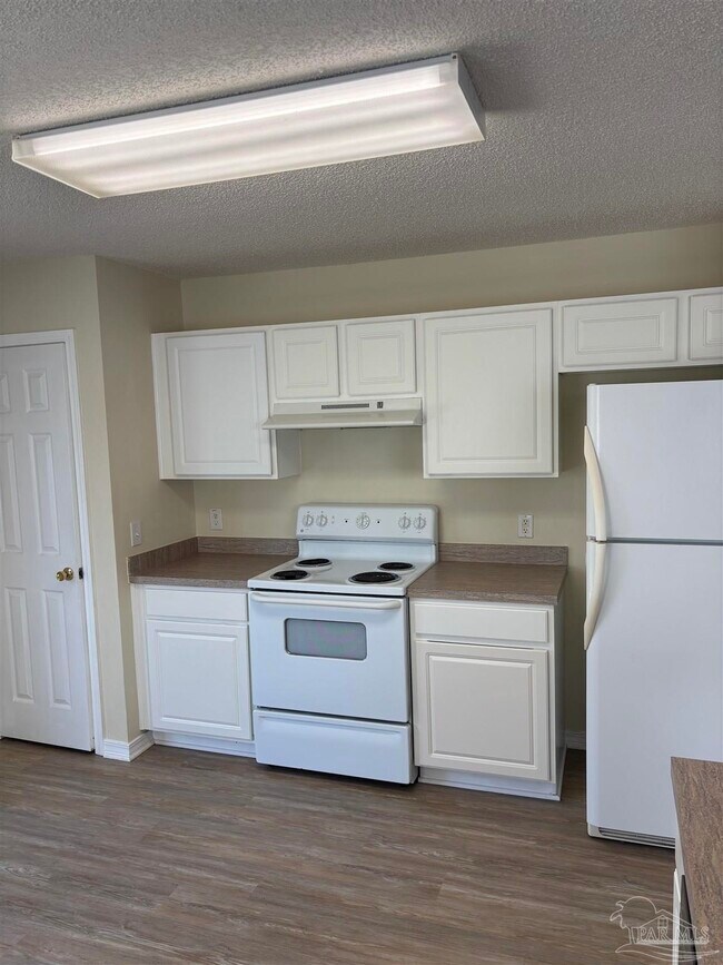 Foto del edificio - 1006 Antigua Cir