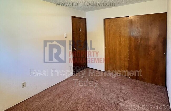 Building Photo - 116 173rd St S