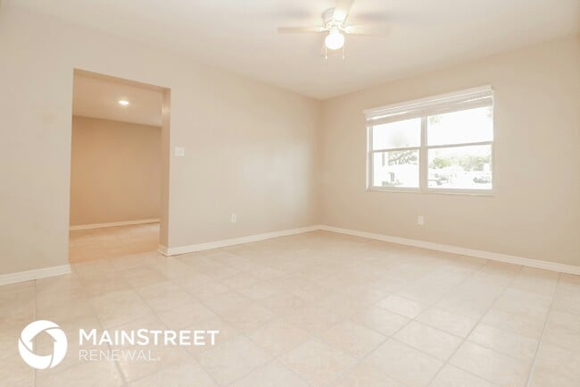 Building Photo - 1410 26th Ave S