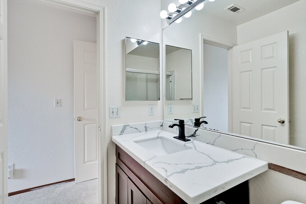 Hidden Silicon Valley Oasis! 2BR/2.5BA Townhome with TWO Private Patios, 2 Dedicated Parking Spac...