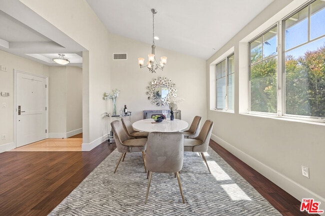 Building Photo - 1751 Appian Wy