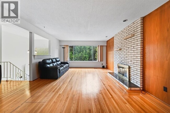 Building Photo - 6031 Alta Ct
