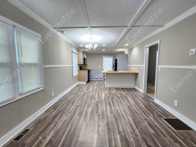 Building Photo - 2135 Jernigan Dr SE