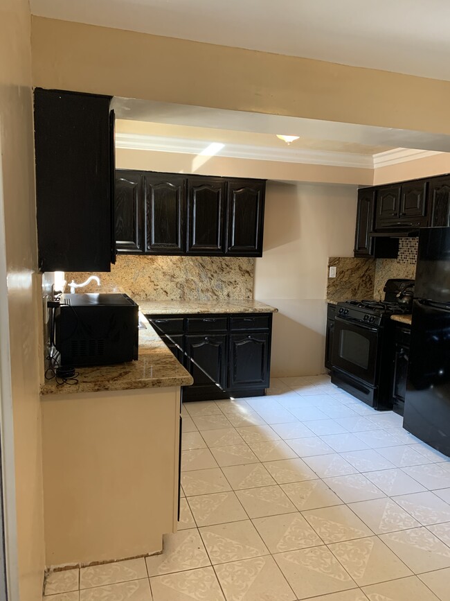 Foto del edificio - 24719 Island Ave