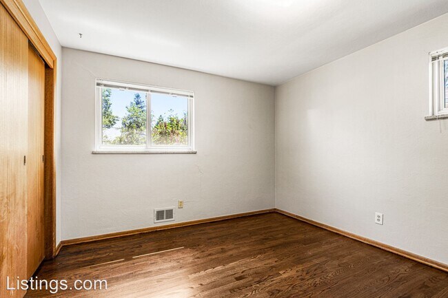 Foto del edificio - 3 br, 2 bath House - 454 S Lamar Ct