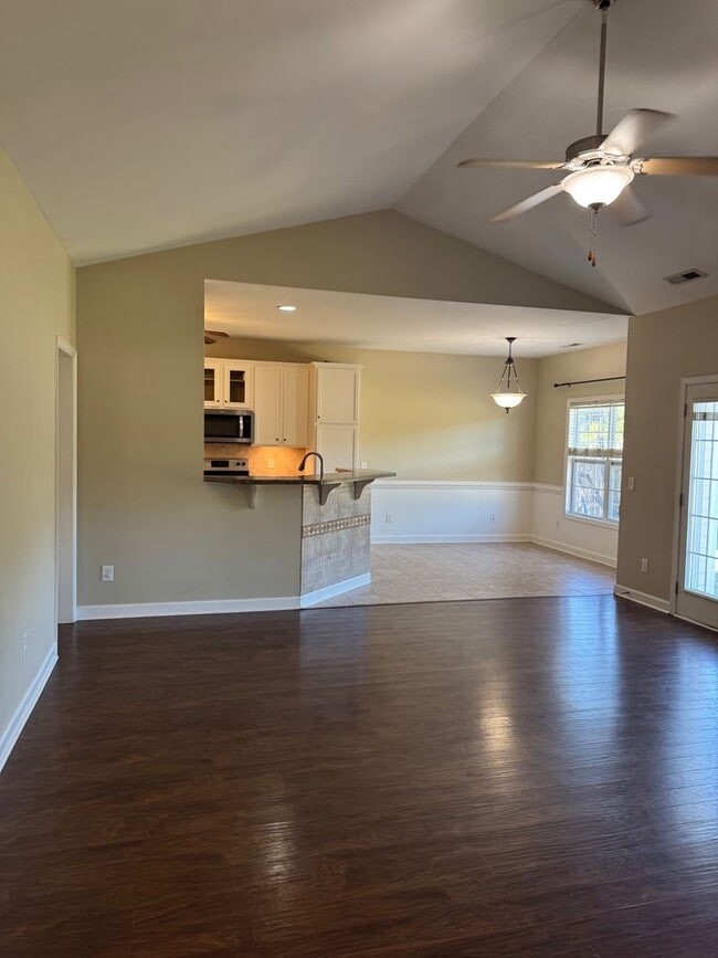 Foto del edificio - Welcome to Sterling Farms!