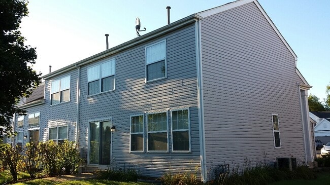 Foto del edificio - 732 Silk Oak Ln