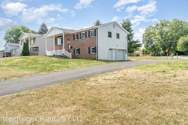 Building Photo - 3 br, 2 bath House - 604 D Street