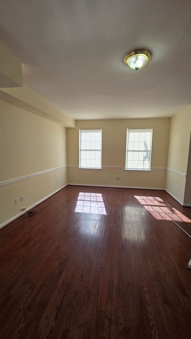 Building Photo - Villas of Little Italy - Open Concept Livi...
