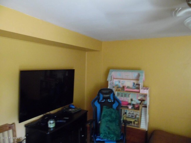 Building Photo - 406 S Mountain Blvd