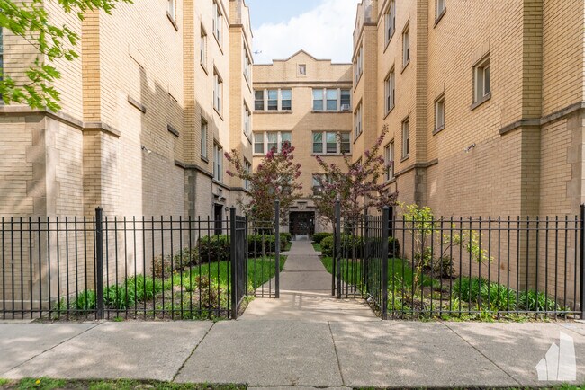 Foto del edificio - 4101 N Sacramento Ave