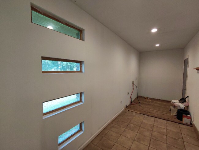 Foto del edificio - 1688 Highland Pl