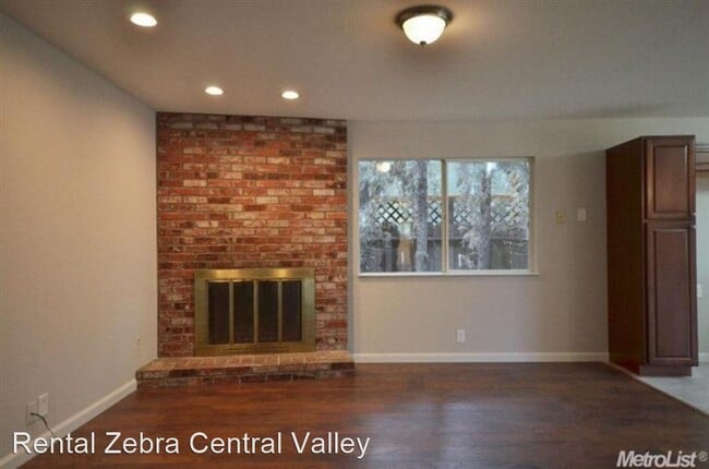 Building Photo - 3 br, 2 bath House - 5755 Comanche Dr