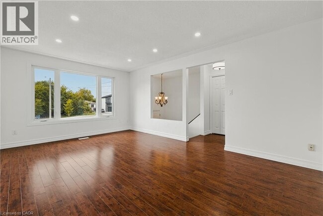 Building Photo - 310 Southill Dr