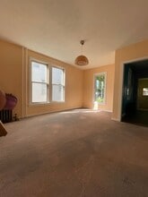 Building Photo - 406 15th St S