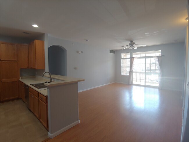 Living Room - 1561 Olympia Cir