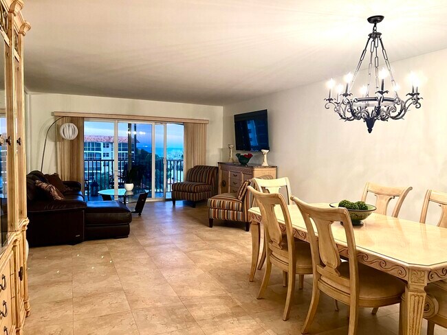 Foto del edificio - 2871 N Ocean Blvd