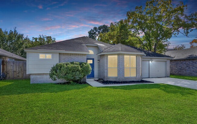 Building Photo - 2306 Piddler Dr