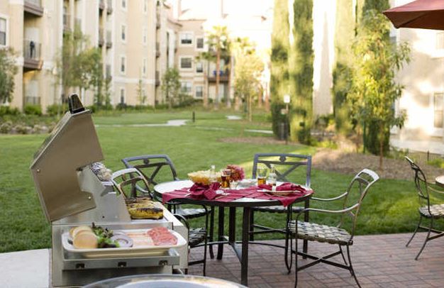 Monte Vista Apartment Homes