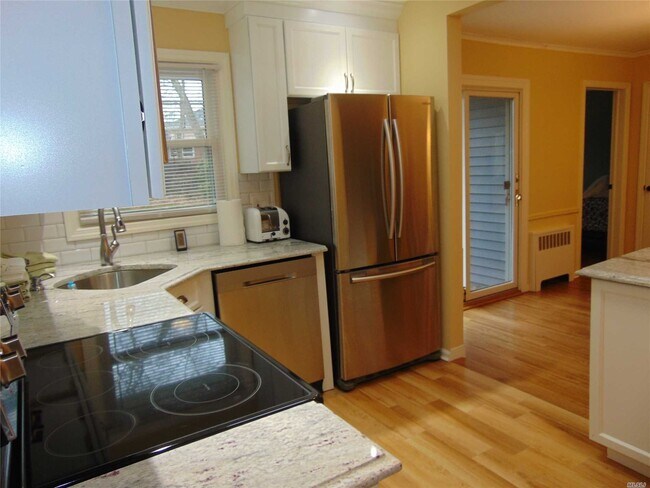 Foto del edificio - 10 Perry Ct