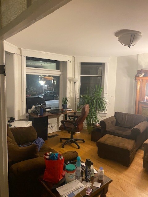 Foto del edificio - 717 W Roscoe St