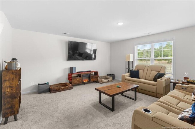 Foto del edificio - 4993 Blue Springs Rd