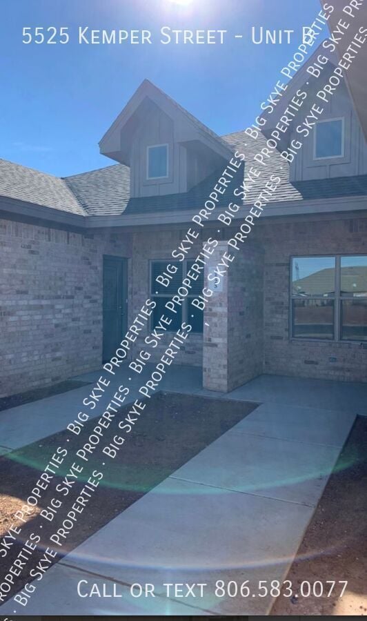 Building Photo - 5525 Kemper St