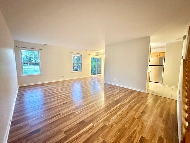 Building Photo - 16033 Tiger Dr