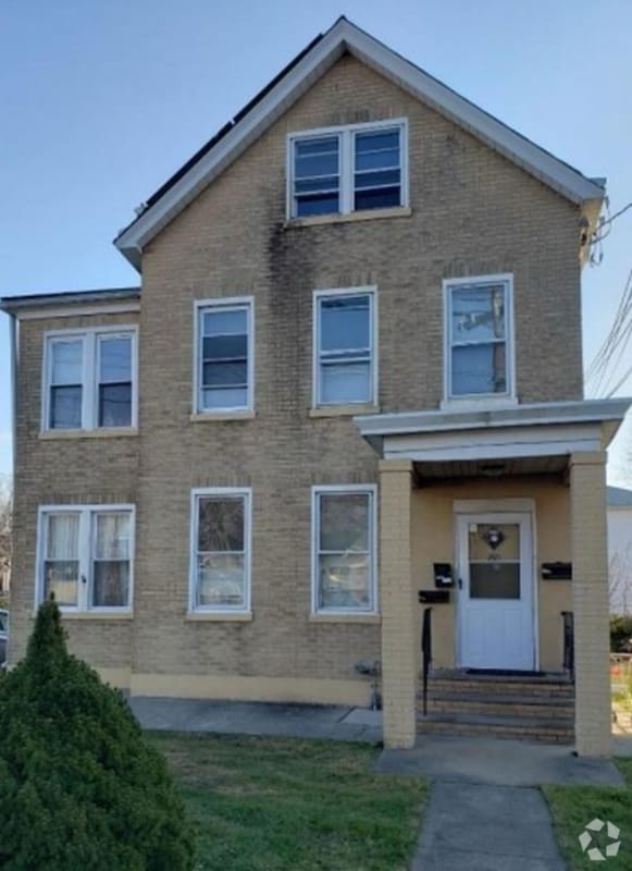 Building Photo - 80 Belleville Ave