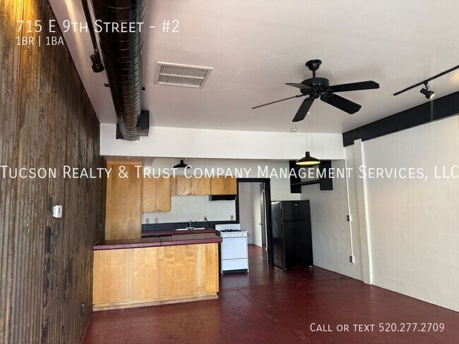 Foto del edificio - 715 E 9th St