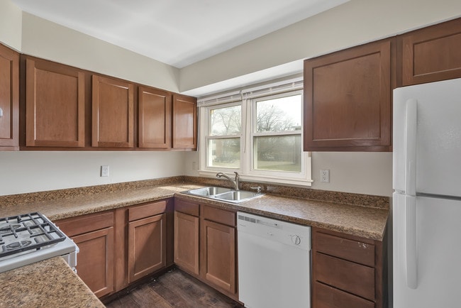 Building Photo - Barberry Townhouses