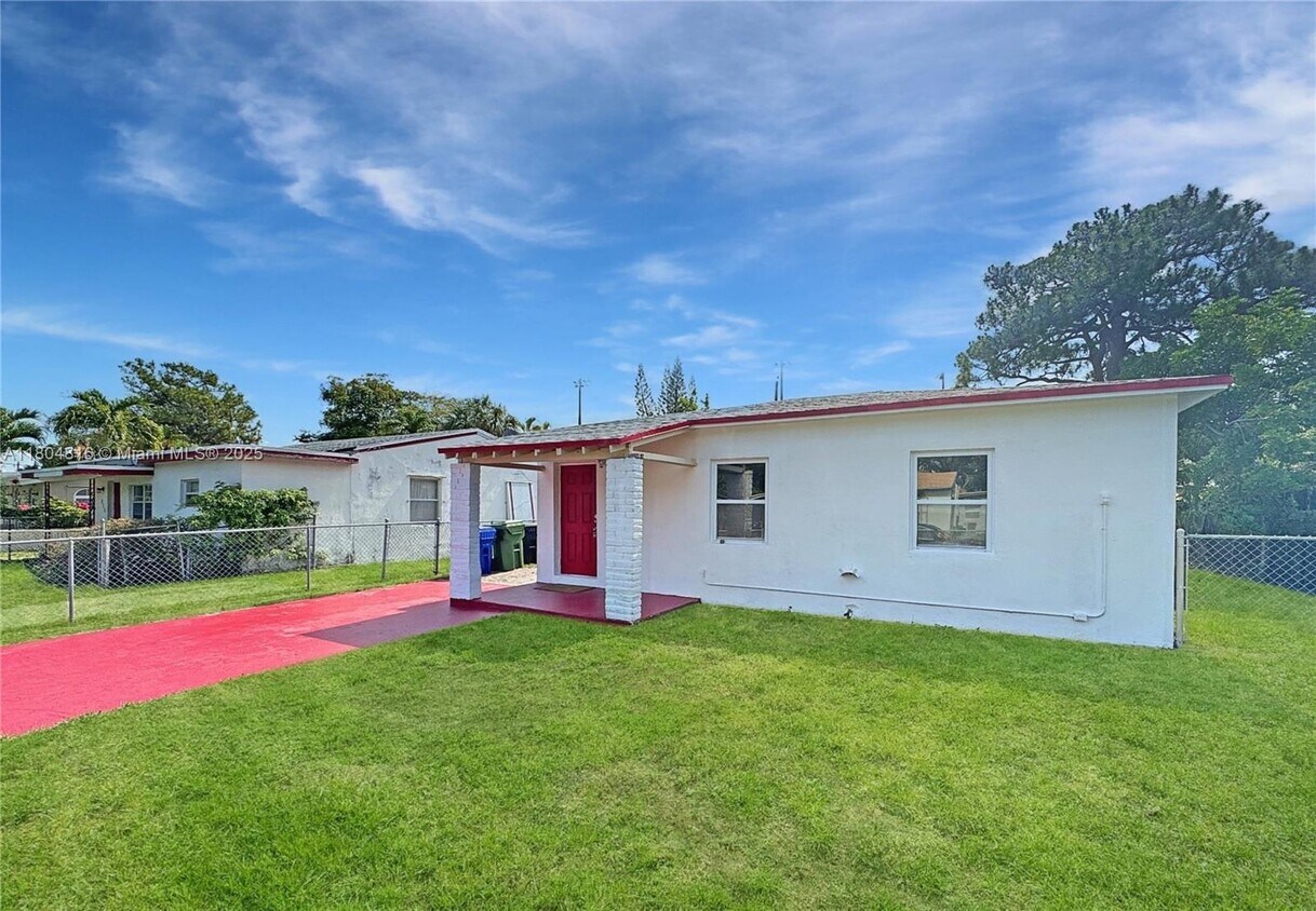 Foto principal - 848 NW 16th Terrace