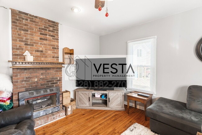 Building Photo - 241 N Main St