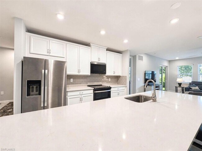 Foto del edificio - 4660 Arboretum Cir