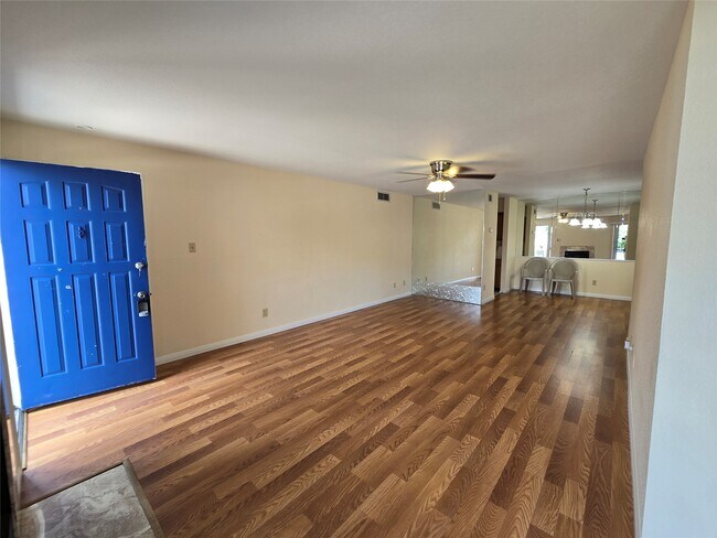 Foto del edificio - 9797 Leawood Blvd