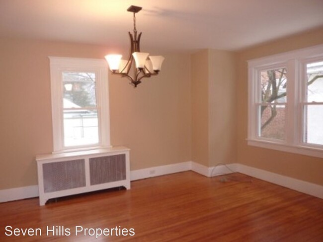 Building Photo - 3 br, 1.5 bath House - 149 4th Ave