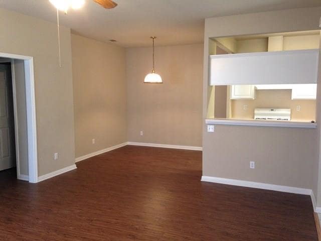 Building Photo - 503 Gregory Ct