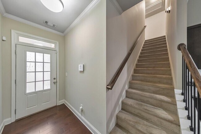 Building Photo - 342 Braemore Mill Dr