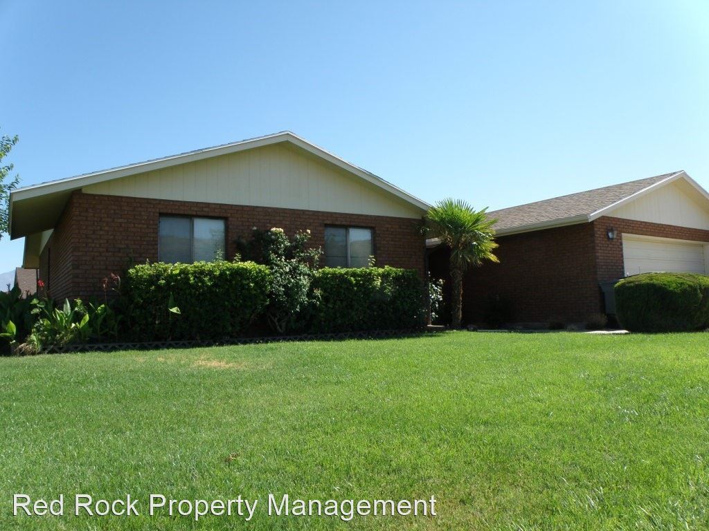 Primary Photo - 3 br, 2 bath House - 495 Vermillion Avenue