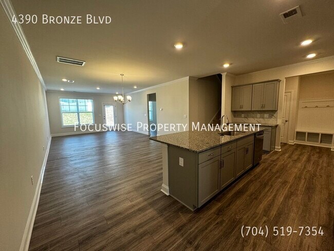 Foto del edificio - 4390 Bronze Blvd