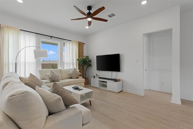Building Photo - 20240 Smedley Dr