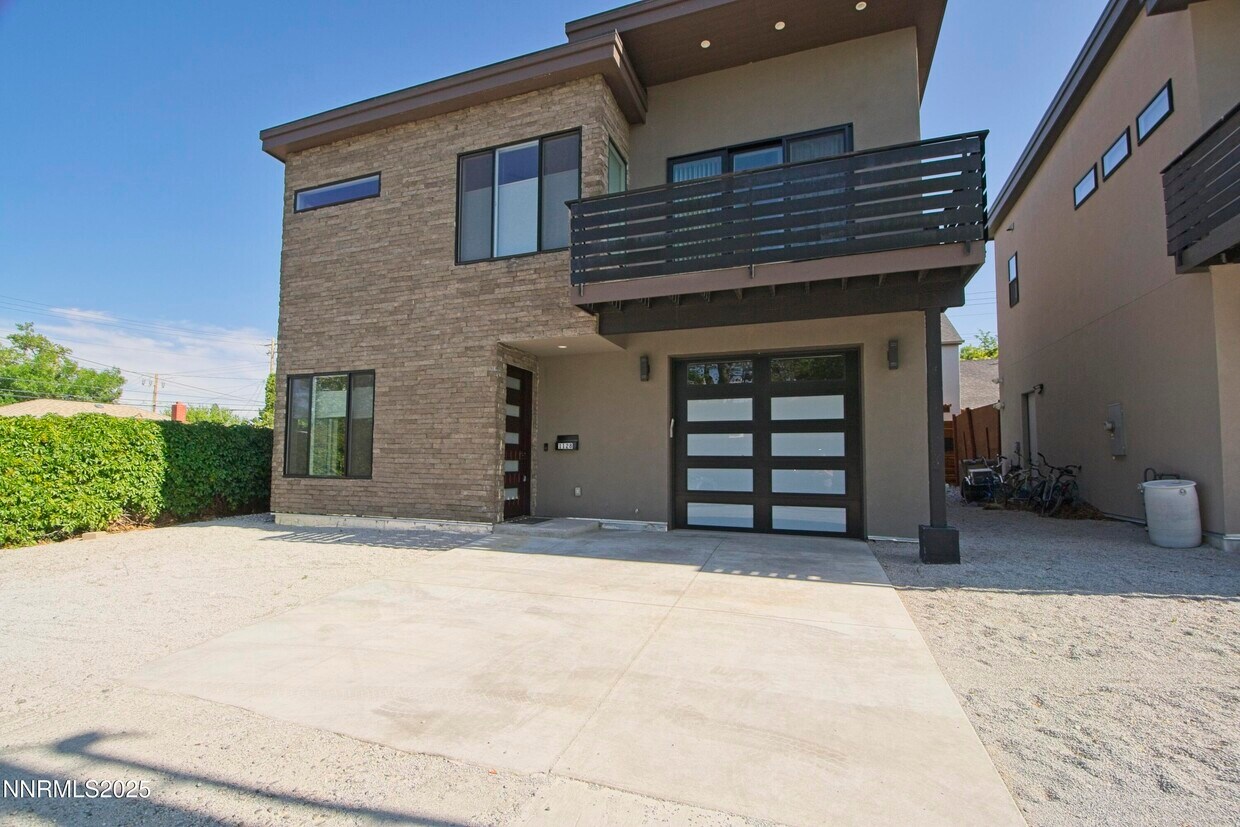 Foto principal - 1128 Gordon Ave